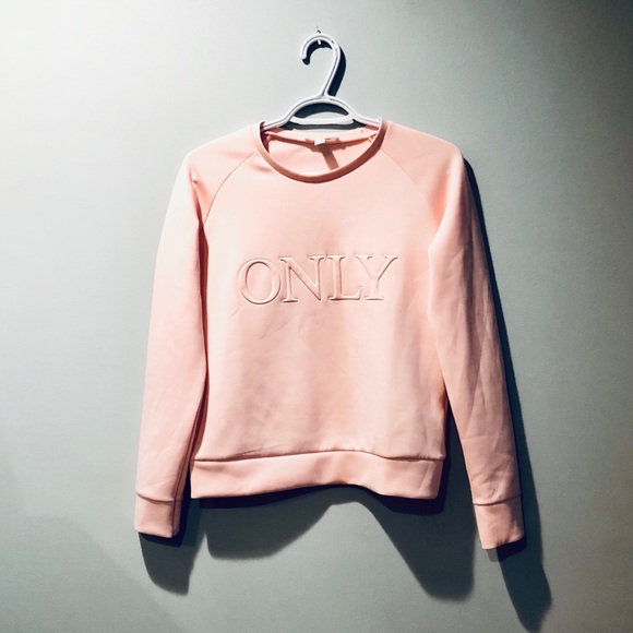 ⭐️2 for $30⭐️ Beautiful Jennyfer Satin Sweatshirt - Picture 1 of 7